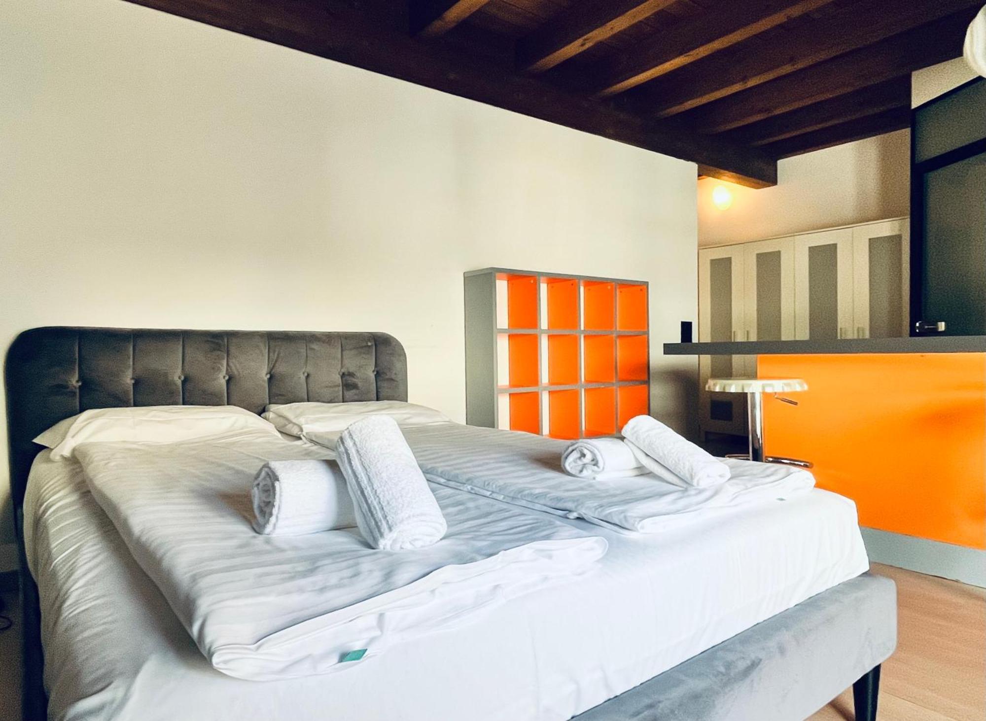 Guesthouse University By Lr - Self Check In Lugano Eksteriør billede